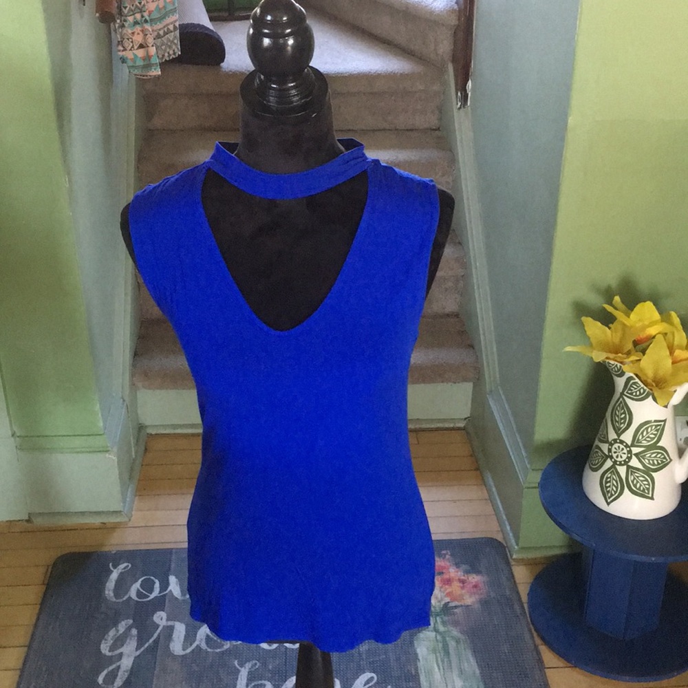 Sleeveless Top